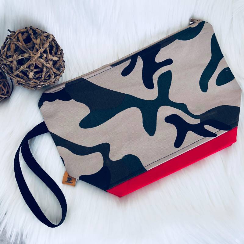 Maddy Armband | Camo + Schwarze Leinwand | Projekt Tasche/Make-Up Tasche Maddy Armband | Camo + Schwarze Leinwand | Projekt Tasche/Make-Up Tasche von SDCHandmade