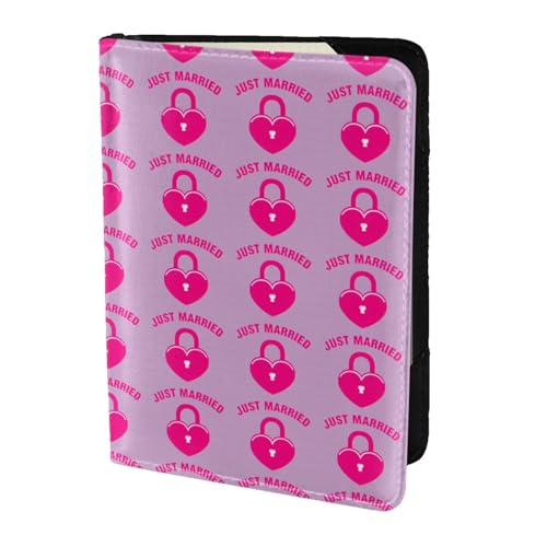 SDEGTHO Just Married Reisepasshülle mit Aufdruck, Brieftasche, Rindsleder, Kartenetui, Reisezubehör, für Damen und Herren, Schwarz , Einheitsgröße SDEGTHO Just Married Reisepasshülle mit Aufdruck, Brieftasche, Rindsleder, Kartenetui, Reisezubehör, für Damen und Herren, Schwarz , Einheitsgröße von SDEGTHO