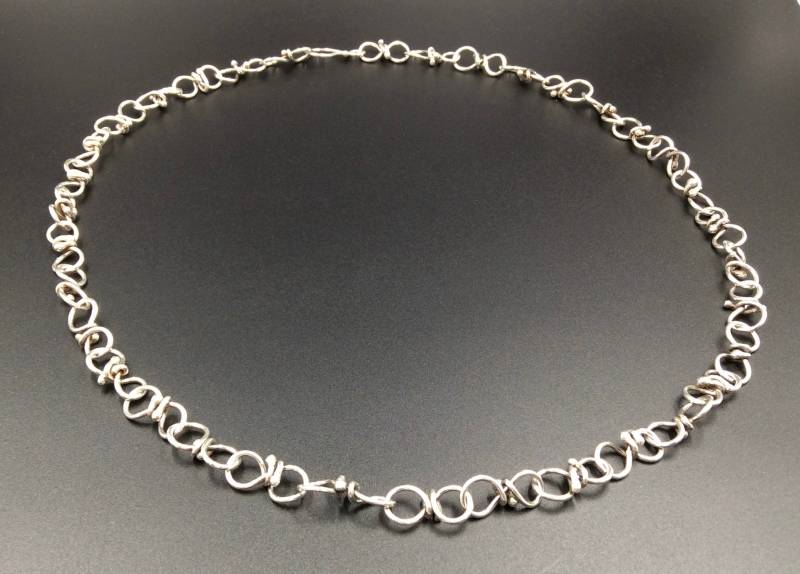 Halskette Mit Kettengliedern Aus Sterlingsilber Halskette Mit Kettengliedern Aus Sterlingsilber von SDLStudio