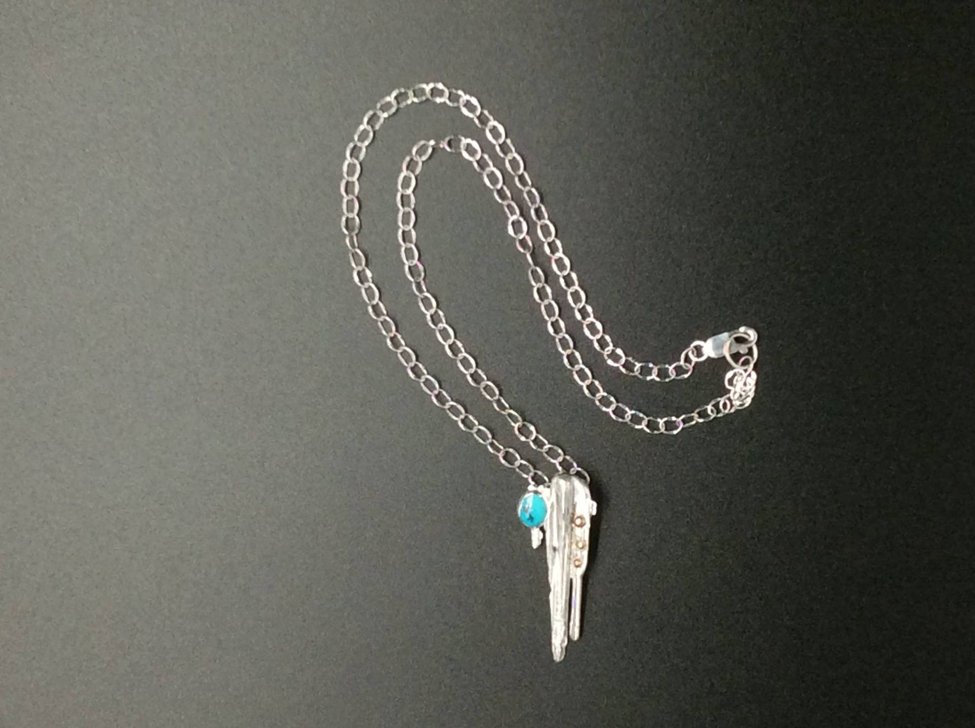 Sterling Silber Besen Gegossen Halskette Mit Echtem Türkis Stein Sterling Silber Besen Gegossen Halskette Mit Echtem Türkis Stein von SDLStudio