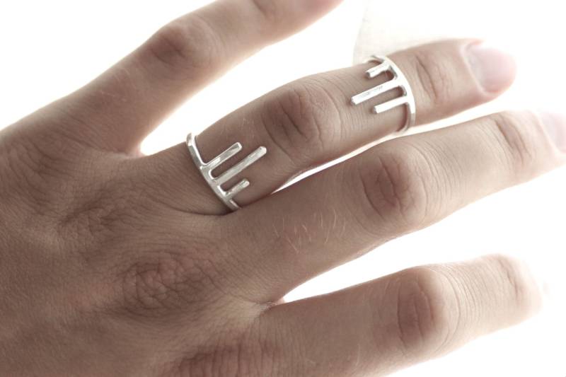 Dripping Sterling Ring Set - Ungebunden Ering Rüstung Auf Bestellung Zwei Ringe von SDMarieJewelry