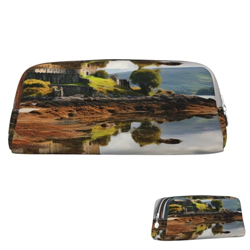 SDTYKHJ Federmäppchen Schottland Castle Water Lake Scottish Big Pencil Bag Tragbare Münztasche Ästhetische Kosmetiktasche Leder Make-up Tasche, silber, Einheitsgröße von SDTYKHJ
