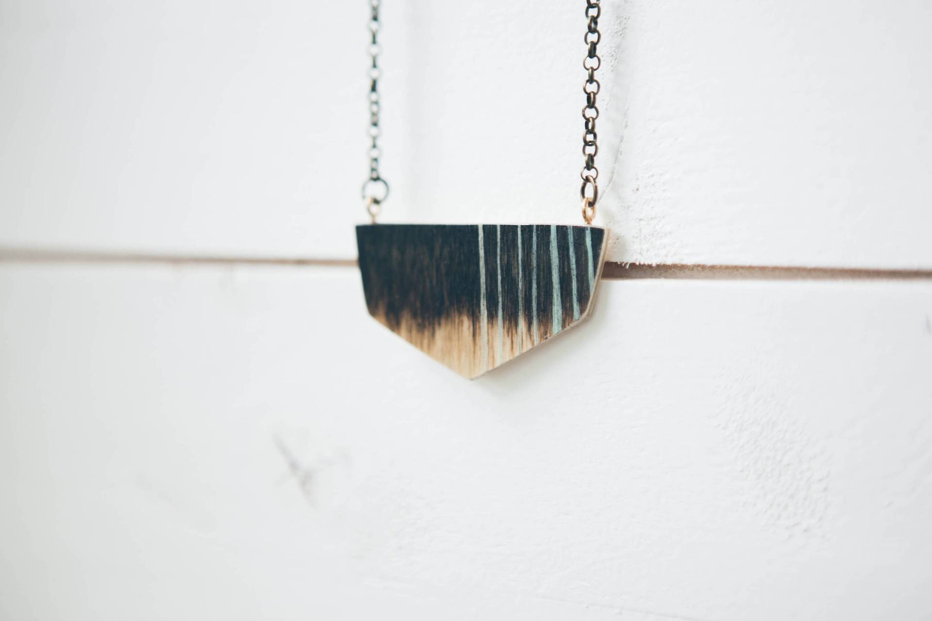 Gebeiztem Holz-Kette Gebeiztem Holz-Kette von SEEDSbyhannah