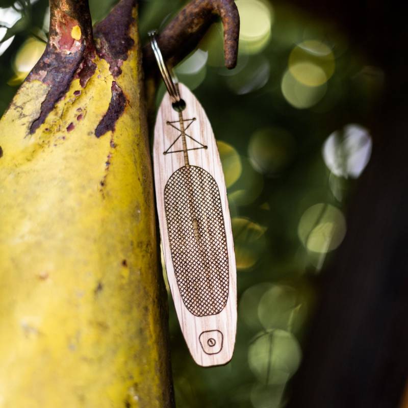 Schlüsselanhänger Sup Stand Up Paddle Board/Handgefertigt Gravur Holz Eiche von SEESUCHTmanufaktur