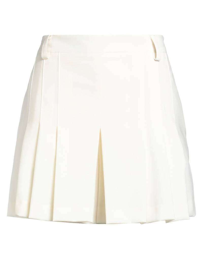 SEMICOUTURE Shorts & Bermudashorts Damen Weiß von SEMICOUTURE