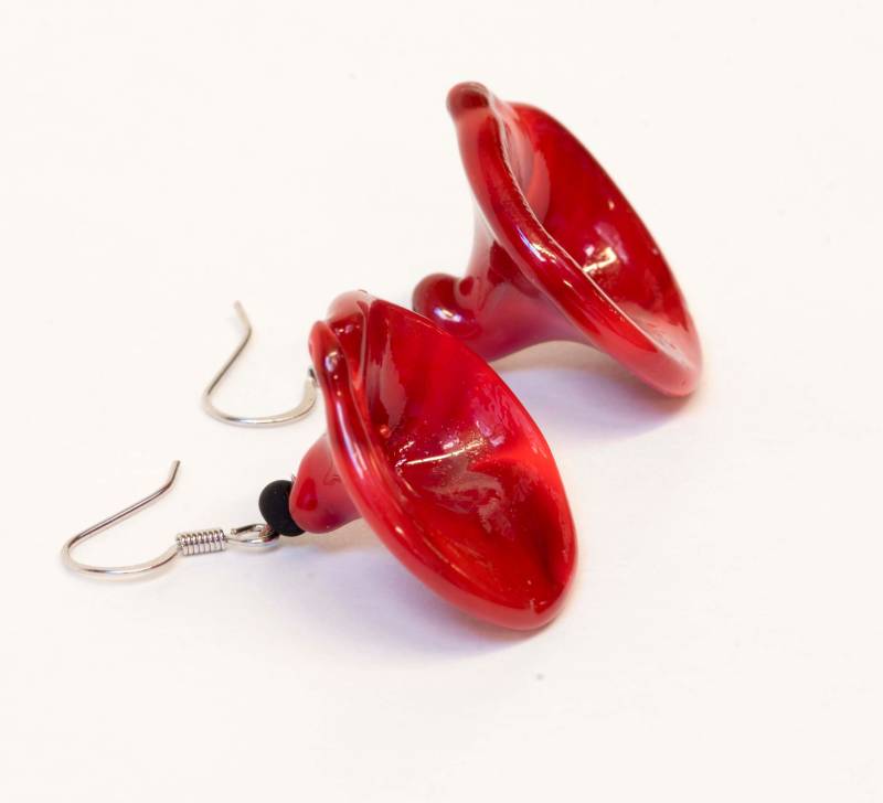 Calla Murano Glas Ohrringe Handgefertigt in Von Cesare Sent Original Made Italy Elegante Rote Glasschmuck Handwerk Mode Blumen von SENTMURANO