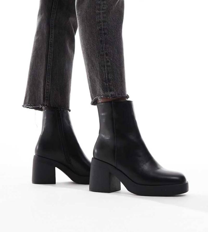 SEQWL Wide Fit - Audi - Stiefeletten in Schwarz mit dicker Sohle, weite Passform von SEQWL Wide Fit