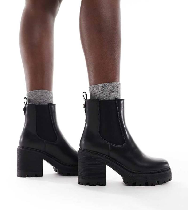 SEQWL Wide Fit - Chelsea-Boots in Schwarz mit flauschiger Struktur und dicker Sohle, weite Passform von SEQWL Wide Fit