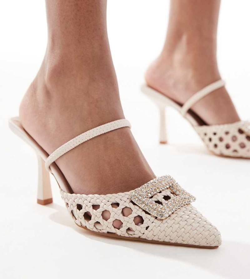 SEQWL Wide Fit - Cremeweiße Schuhe in Bast-Optik mit Kitten-Absatz und Schnalle von SEQWL Wide Fit