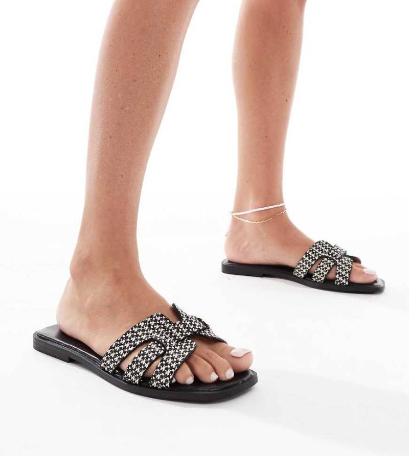 SEQWL Wide Fit - Flache Bast-Sandalen in Schwarz, weite Passform von SEQWL Wide Fit