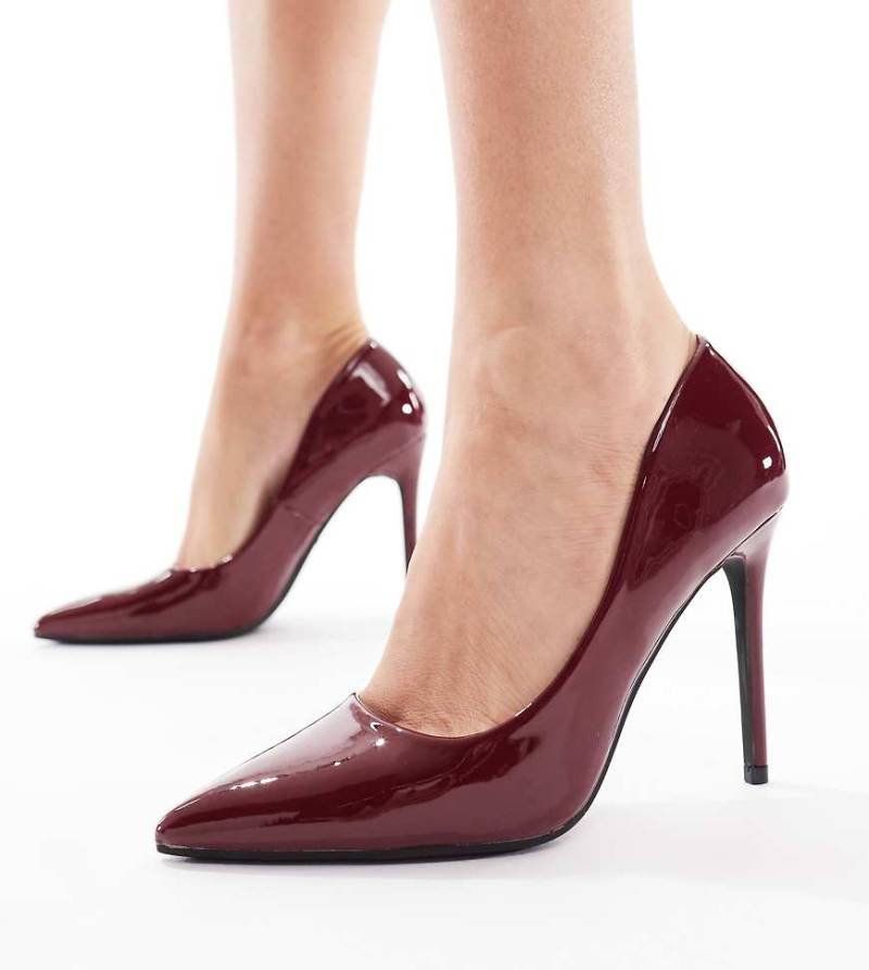 SEQWL Wide Fit - Hamilton - Pumps in kirschroter Lackoptik, weite Passform von SEQWL Wide Fit