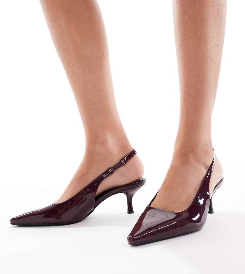 SEQWL Wide Fit - Maybach - Schuhe in dunklem Beerenrot mit Fersenriemchen und Kitten-Absatz von SEQWL Wide Fit