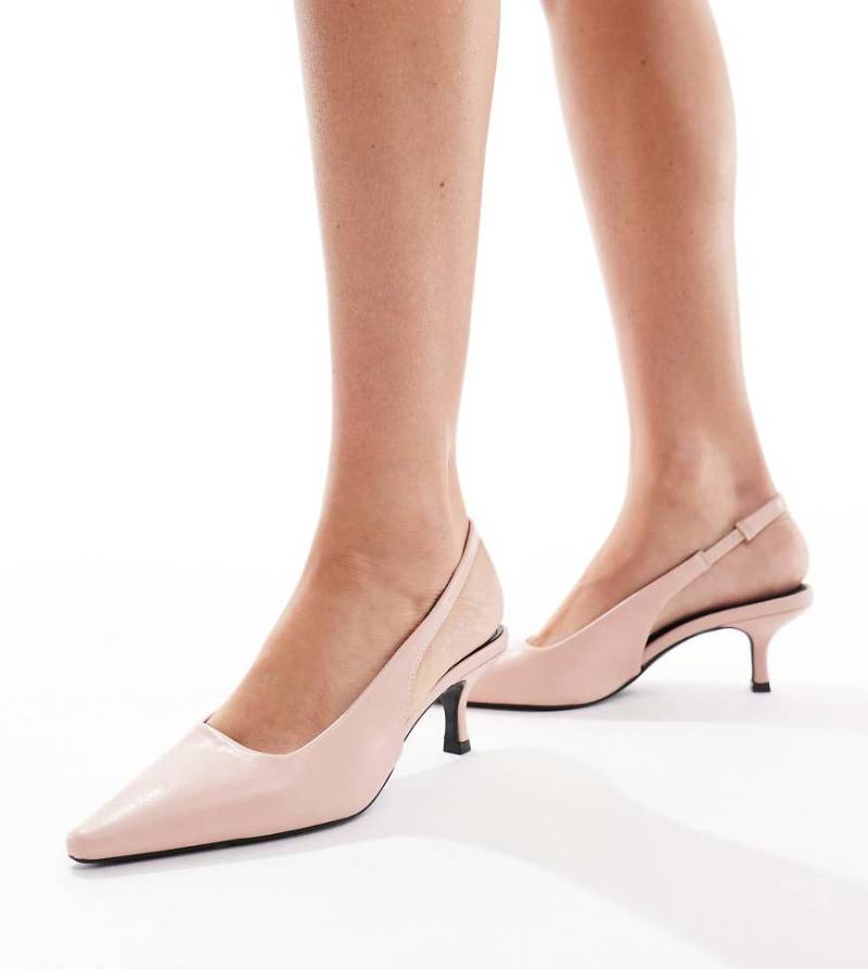 SEQWL Wide Fit - Maybach - Schuhe in sanftem Rosa mit Fersenriemchen und Kitten-Absatz von SEQWL Wide Fit