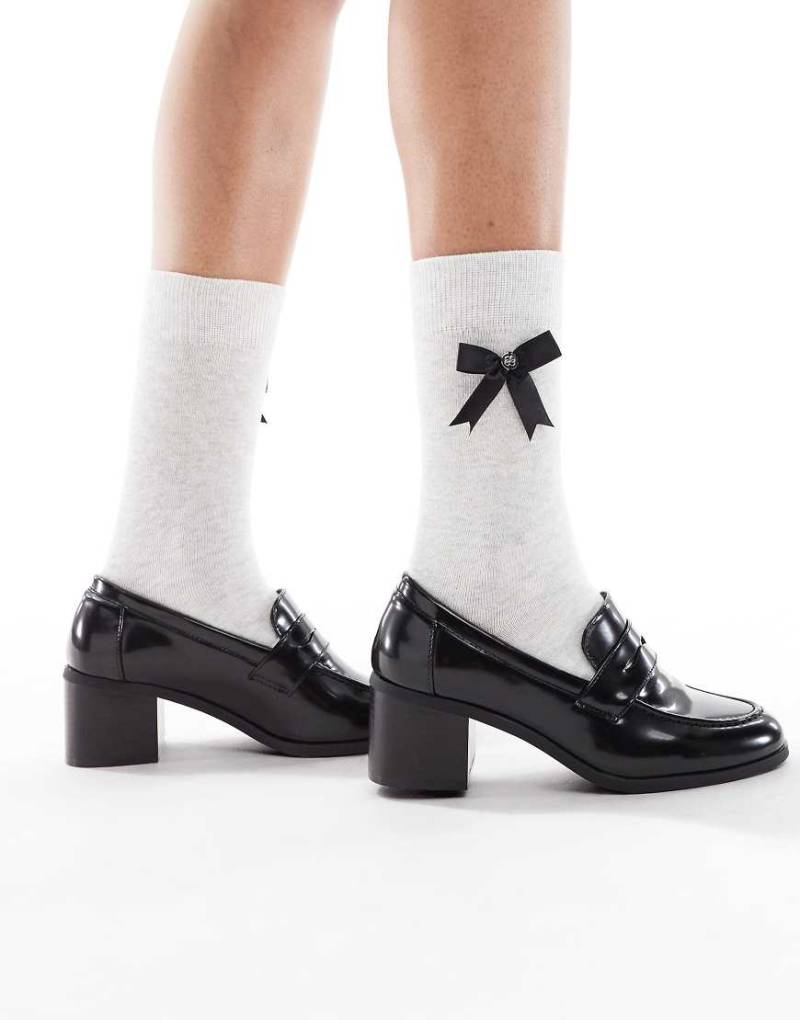 SEQWL - Antonia - Loafer in Schwarz mit Absatz SEQWL - Antonia - Loafer in Schwarz mit Absatz von SEQWL