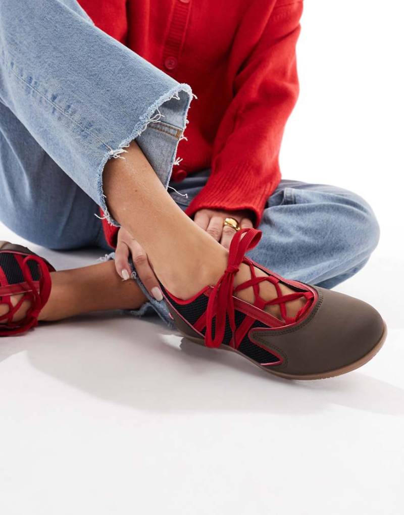 SEQWL - Ballerina-Sneaker zum Schnüren in Schokobraun-Brown von SEQWL