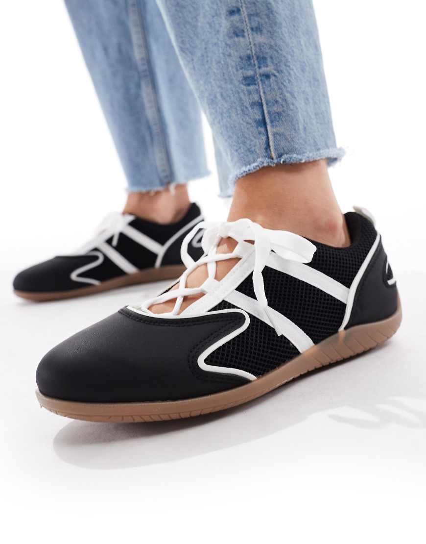 SEQWL - Ballerina-Sneaker zum Schnüren in Schwarz SEQWL - Ballerina-Sneaker zum Schnüren in Schwarz von SEQWL