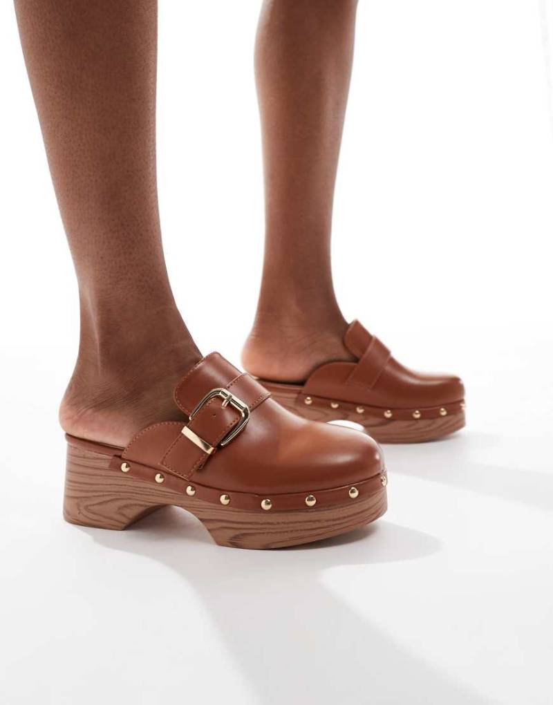 SEQWL - Clog-Mules in Hellbraun mit Schnalle-Schwarz von SEQWL