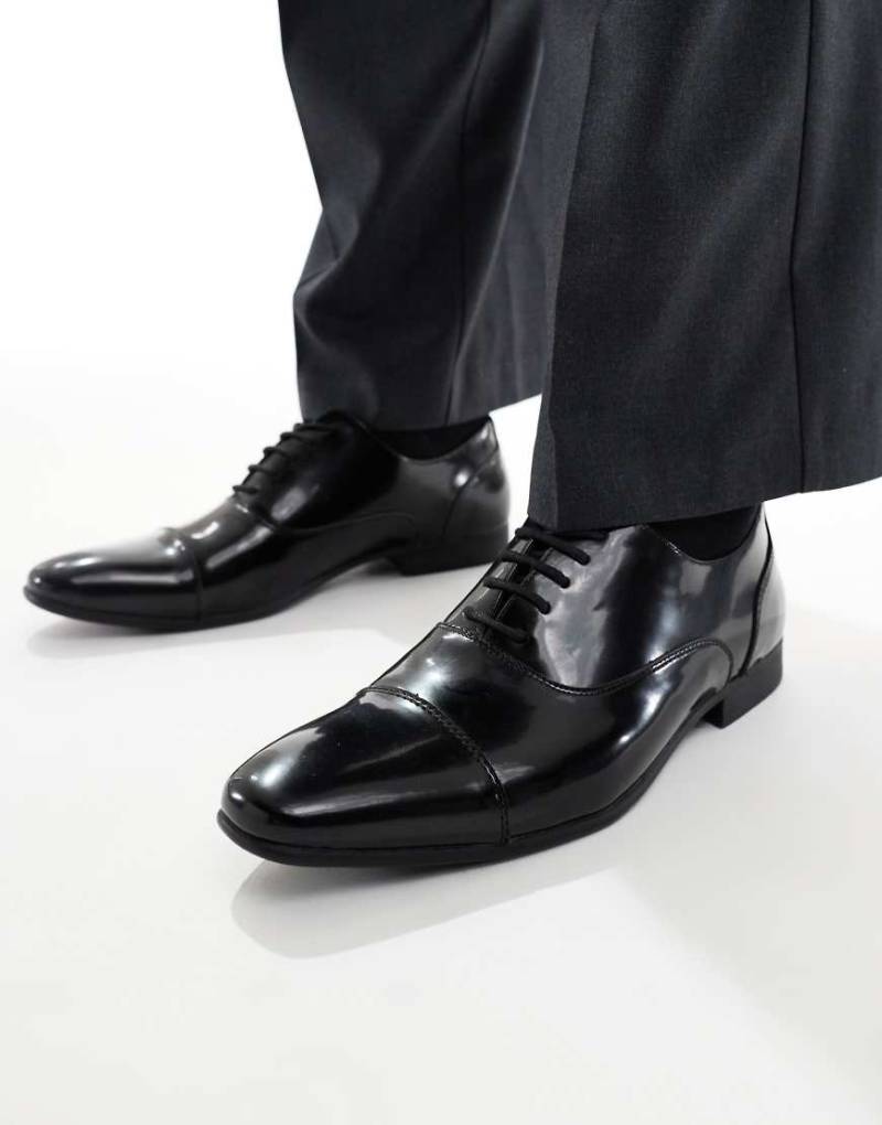 SEQWL - Gunners - Oxford-Schuhe aus künstlichem Boxleder in Schwarz von SEQWL