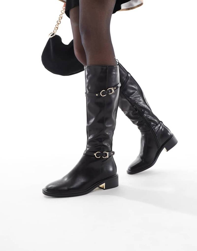 SEQWL - Latte - Elegante Reitstiefel in Schwarz mit Schnallen von SEQWL