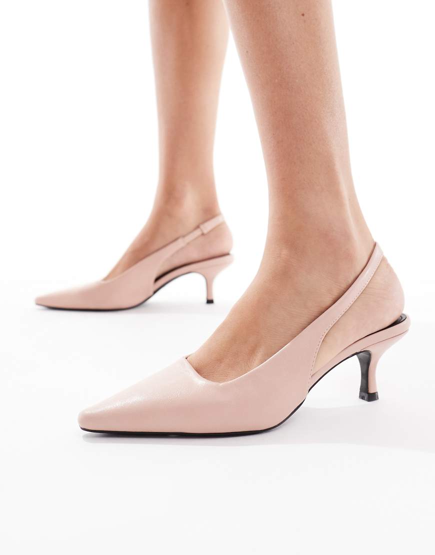 SEQWL - Maybach - Schuhe in sanftem Rosa mit Fersenriemchen und Kitten-Absatz SEQWL - Maybach - Schuhe in sanftem Rosa mit Fersenriemchen und Kitten-Absatz von SEQWL