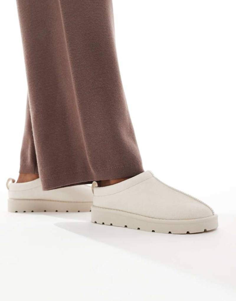SEQWL - Mules in Wildleder-Optik in Creme-Weiß SEQWL - Mules in Wildleder-Optik in Creme-Weiß von SEQWL