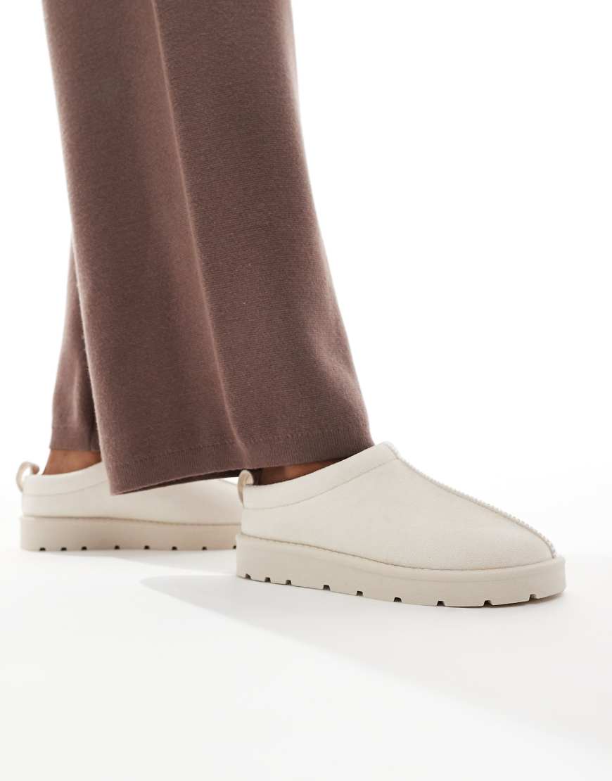 SEQWL - Mules in Wildleder-Optik in Creme-Weiß SEQWL - Mules in Wildleder-Optik in Creme-Weiß von SEQWL