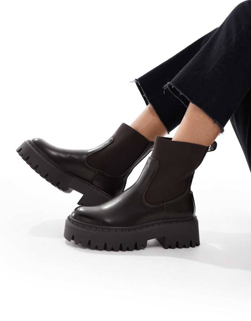 SEQWL - Stella - Chelsea-Stiefel in Schokobraun mit dicker Sohle-Brown von SEQWL