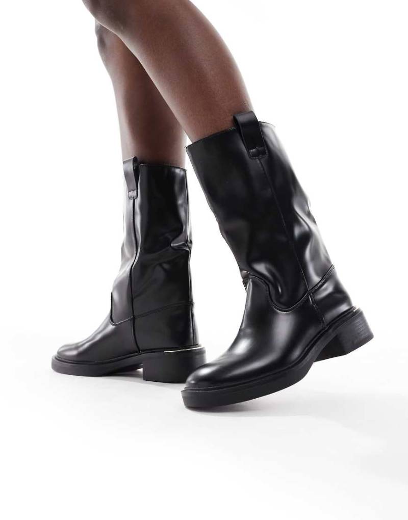 SEQWL - Twix - Schlupfstiefel in Schwarz mit kurzem Schaft SEQWL - Twix - Schlupfstiefel in Schwarz mit kurzem Schaft von SEQWL