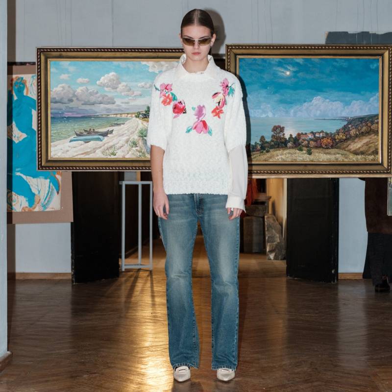 Vintage 80Er Jahre Blumen Patch Weißer Strickpullover von SESTRAVINTAGE