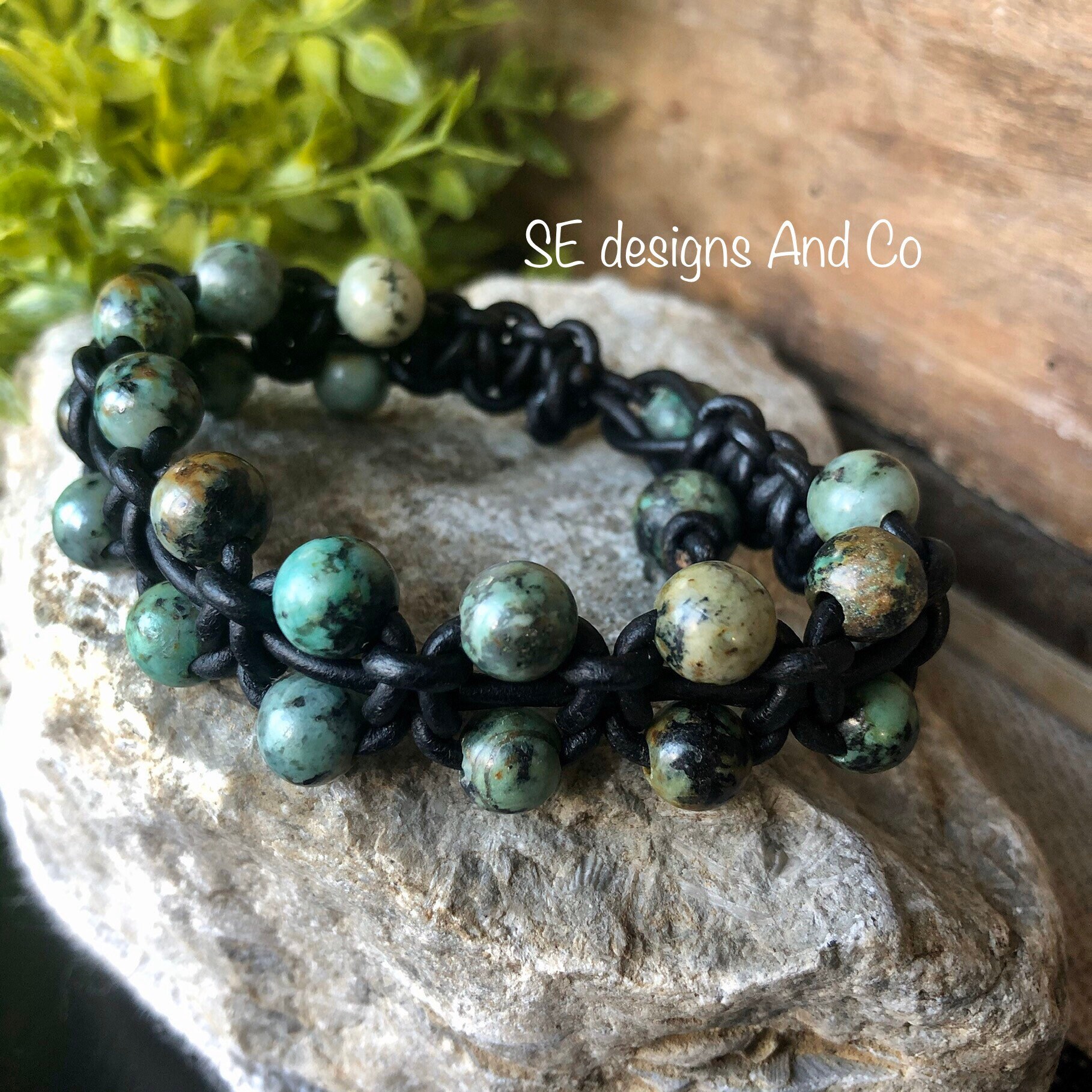 Grün Jaspis Türkis Stein Geflochtenes Lederarmband Handgefertigt Mit Heilsteinen von SEdesignsAndCo