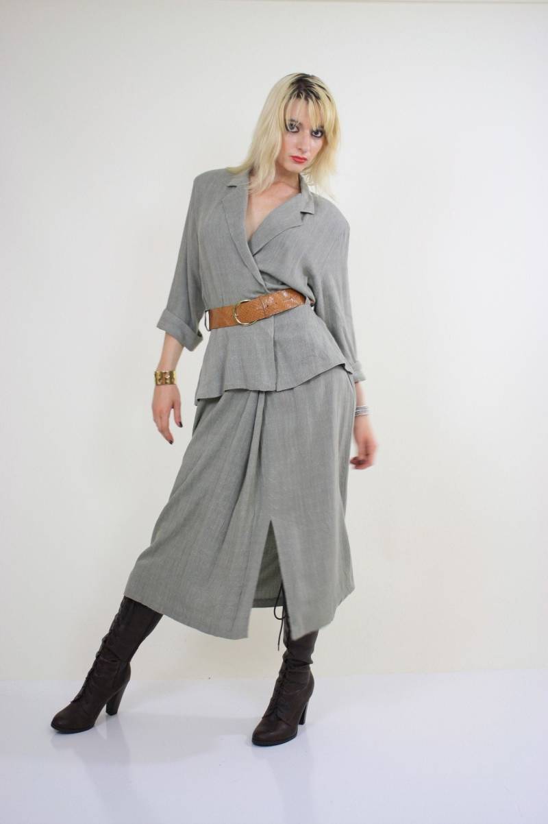 Vintage Boho Leinen Schößchen Kleid Grau Tier Gewickelt V-Ausschnitt Drapiert Cocktailparty von SHABBYBABE