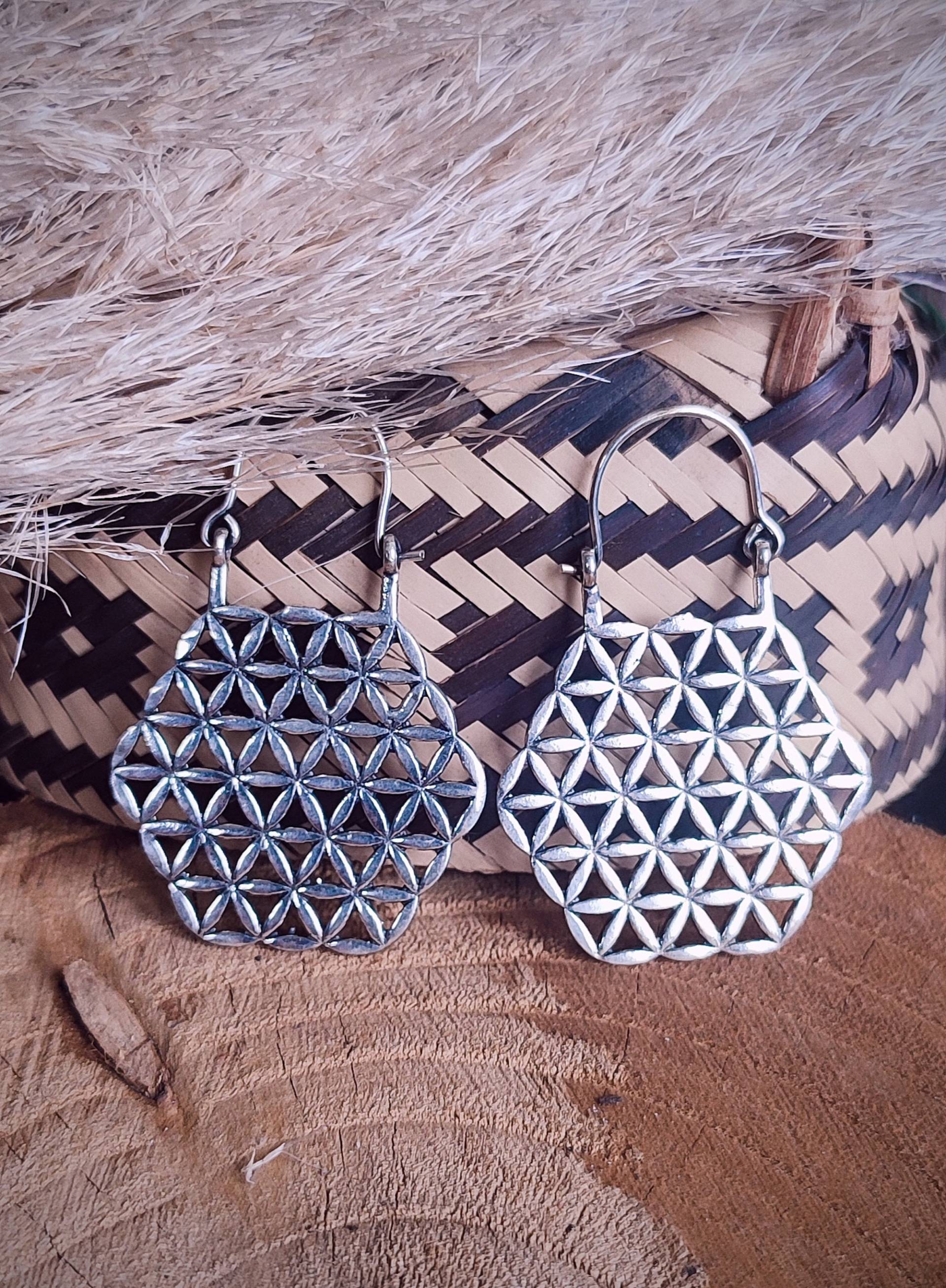 Boucles Pendants Fleur De Vie - D'oreilles Plaqué Silber - Cadeau Pour Elle von SHAKTIWALI