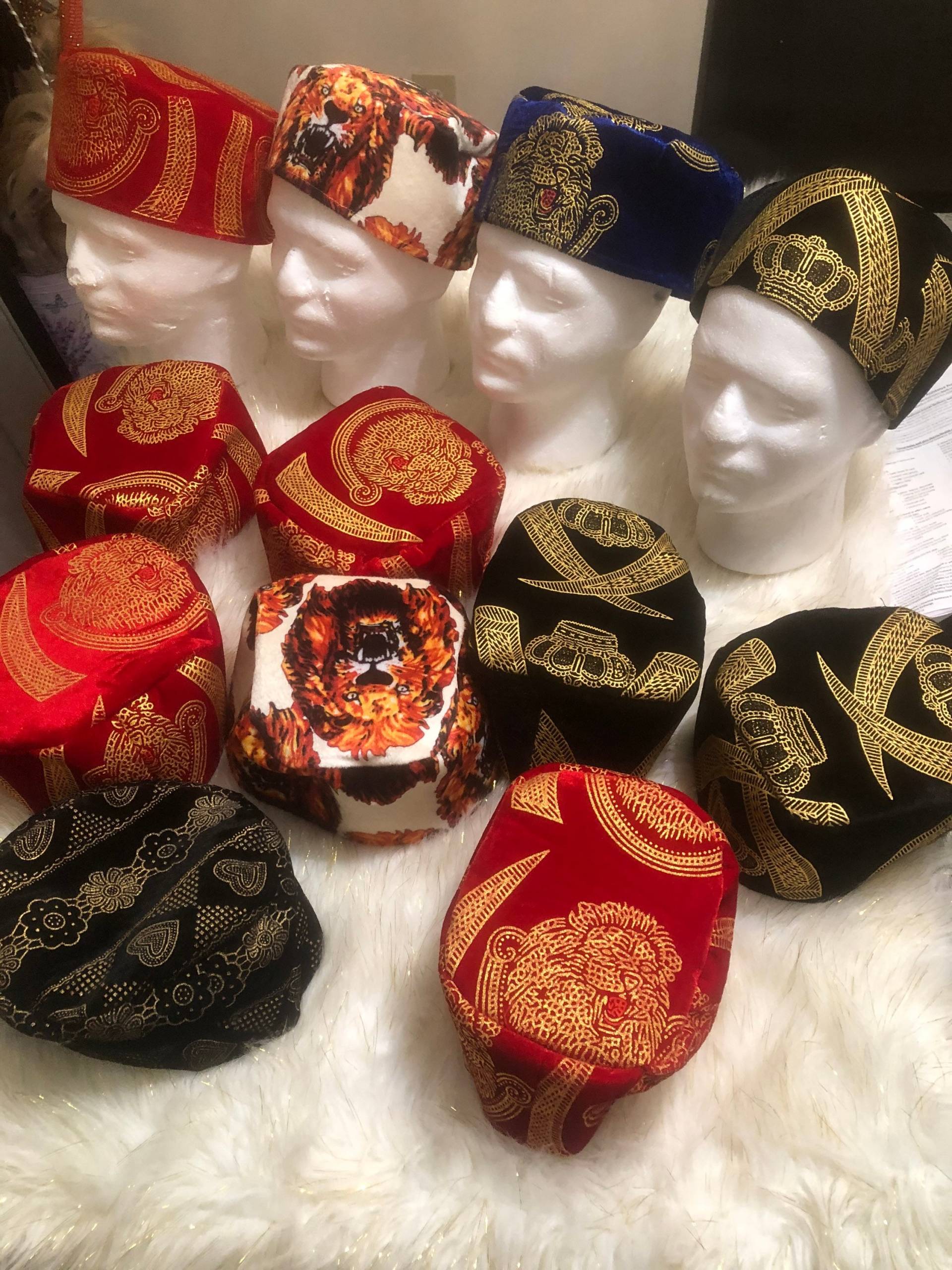 Isi Agu Samtkappe, Igbo Style Männerhut von SHALOMCONCEPT