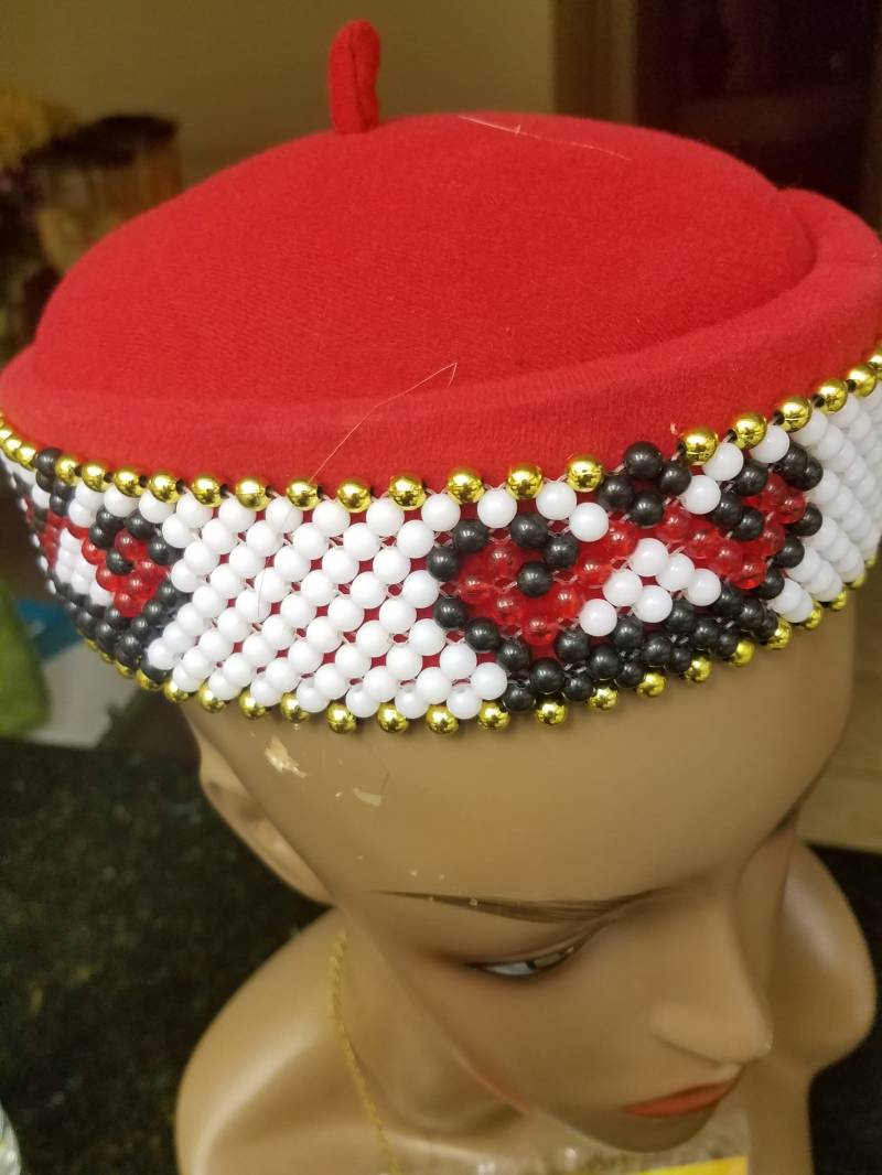 Verzierter Herren-Perlenhut, Traditionelles Handgefertigtes Design von SHALOMCONCEPT