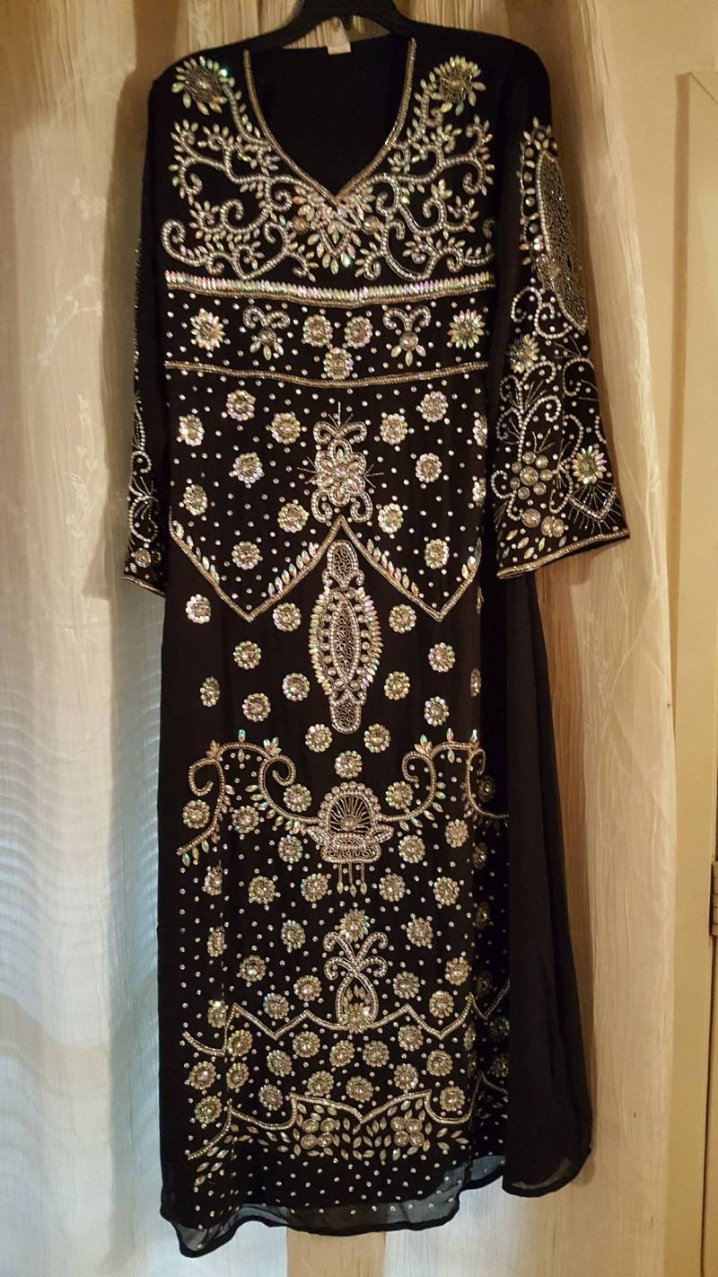 Plus Size Front Perlen Kaftan. Chiffon Kaftan Komplett Besetzt/Passt Größe 42 Bis 46 von SHALOMCONCEPT