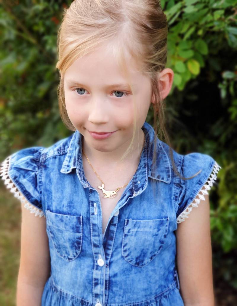 Narwhal Halskette, Wal Mädchen Kinderschmuck, Narwal Charm, Unter Dem Meer Meerjungfrau, Einhorn Des Meeres, Kinderschmuck von SHANYDESIGNSTUDIO