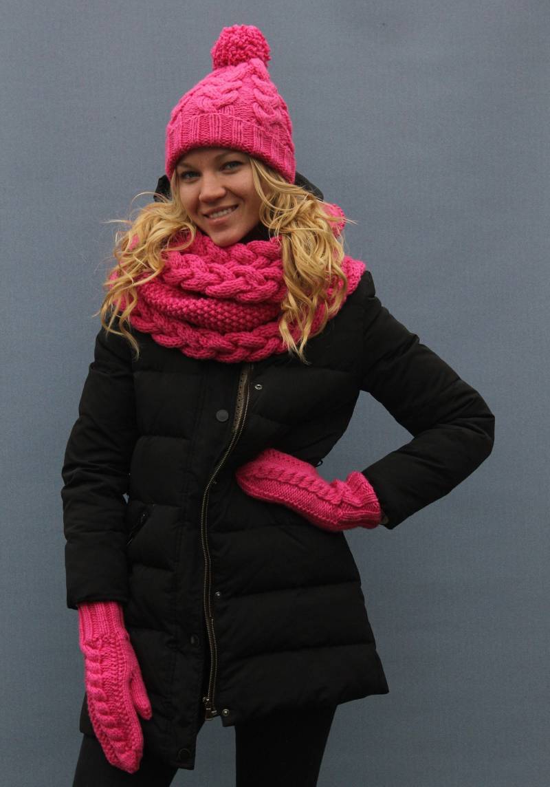 Frauen Mütze Und Snood Set, Infinity Schal, Winter Strickmütze Schal Handschuhe Übergroßer von SHAPAshapa