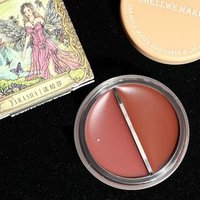 SHELLWE MAKEUP - Farasha Butterfly Fairy Duo Lip Mud Blush - Lippen- & Rougecreme SHELLWE MAKEUP - Farasha Butterfly Fairy Duo Lip Mud Blush - Lippen- & Rougecreme von SHELLWE MAKEUP