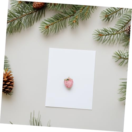 SHERCHPRY Niedliche Erdbeer Brosche mit Rosafarbenem Emaille Design Leichter Verspielter Anstecker für Frauen Modisches Accessoire für Kleidung Schals und Taschen von SHERCHPRY