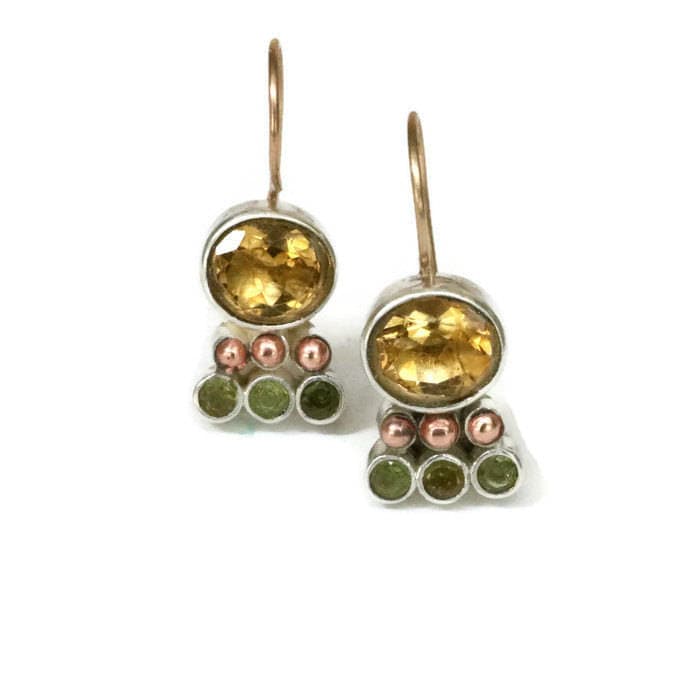 Silber Citrin Ohrringe Gefasst Peridot Tropfen Ohrringe, Rose Cut Gelb Edelstein Handarbeit By Sheri Beryl von SHERIBERYL