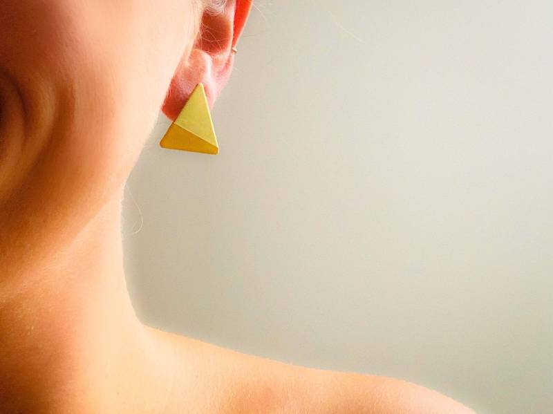 Ohrstecker. Gold. Dreieck. Vergoldet. Messing. Geometrisch. Boho. Minimalistisch. Besonders Ohrstecker. Gold. Dreieck. Vergoldet. Messing. Geometrisch. Boho. Minimalistisch. Besonders von SHIKSHIKDesign
