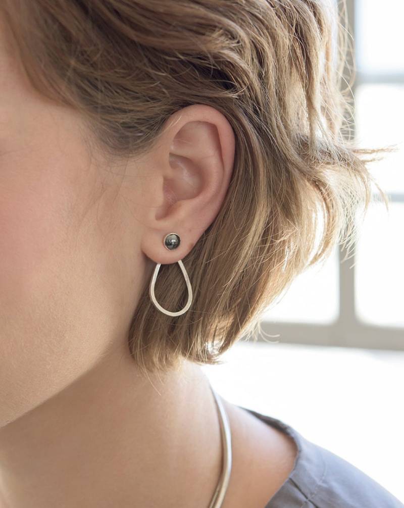 Doppelseitige Hämatit Und Silber Ear Jacket Ohrringe | Front & Back Teardrop Ohrstecker von SHIZING