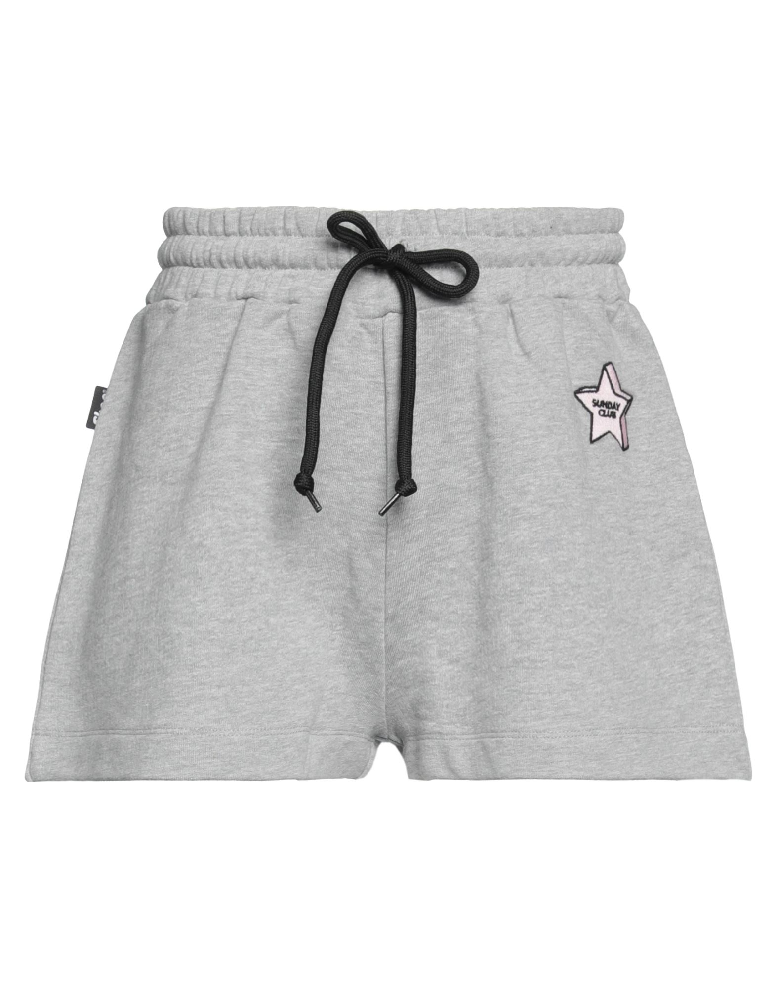 SHOE® Shorts & Bermudashorts Damen Hellgrau von SHOE®