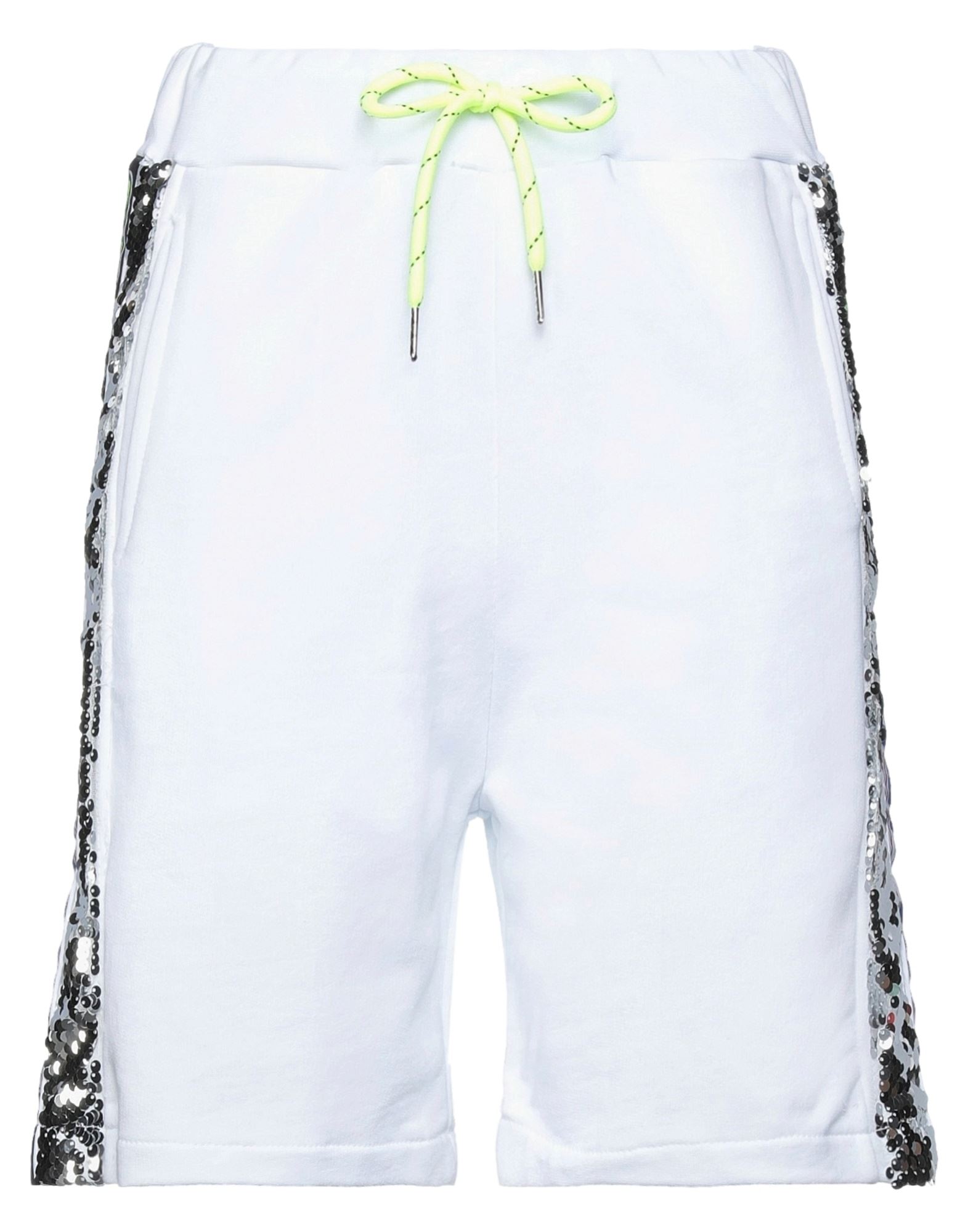 SHOP ★ ART Shorts & Bermudashorts Damen Weiß von SHOP ★ ART