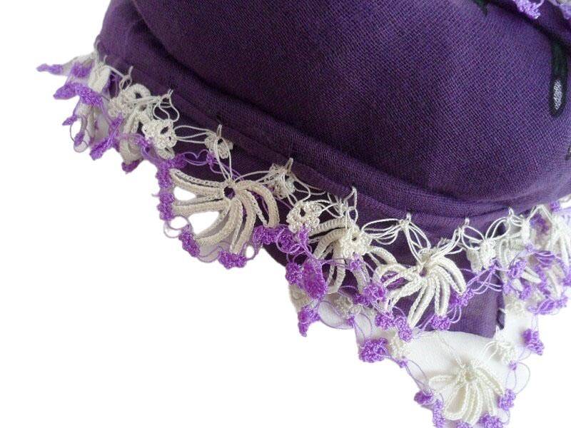 Lila Farbener Baumwoll-Häkelschal Mit Lochrand von SHOPIKA