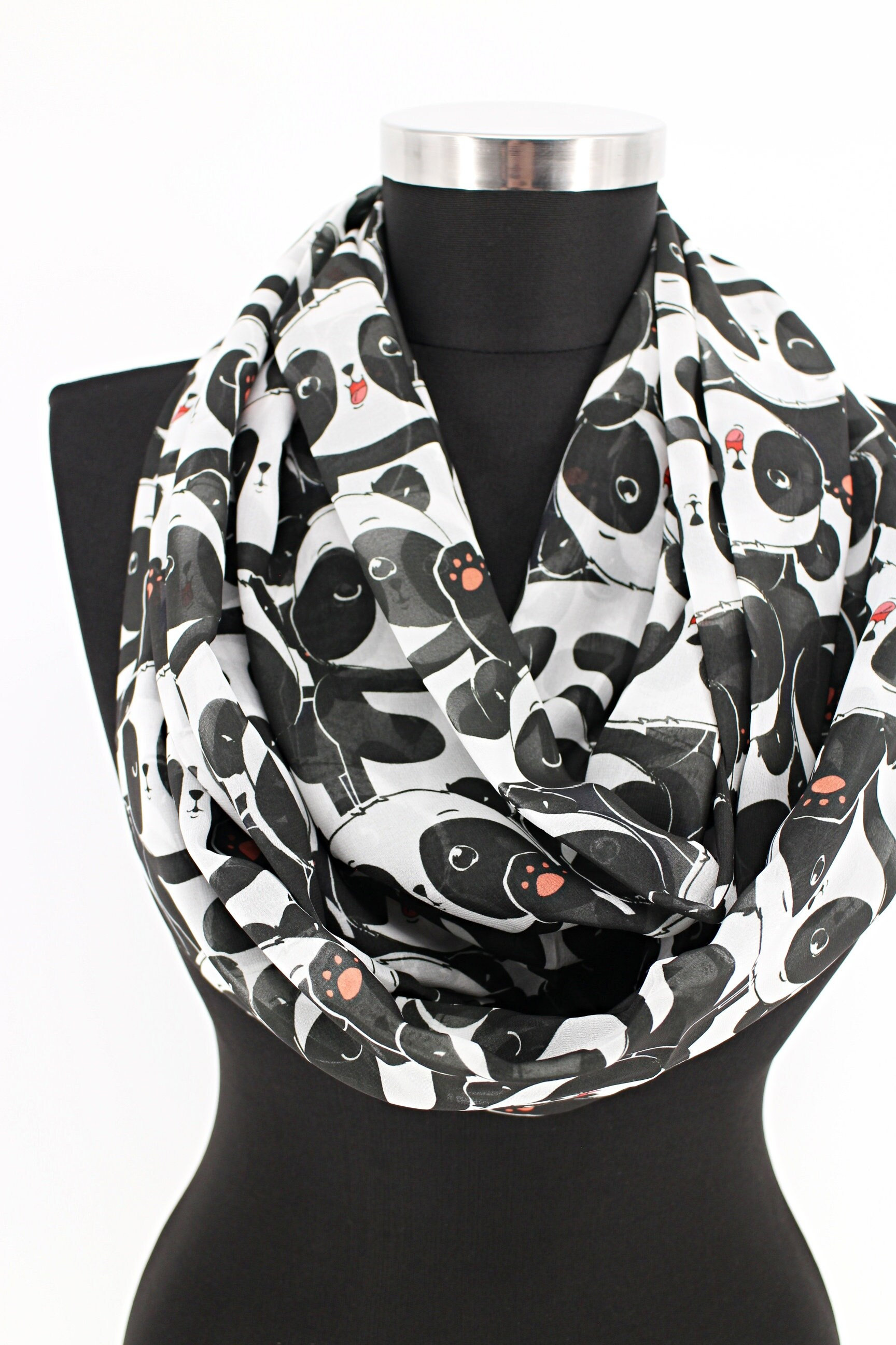 Panda Muster Infinity Schal, Langer Rundschal, Damen Geschenk Für Sie Frühling - Sommer Herbst Mode Accessoires von SHOPIKA