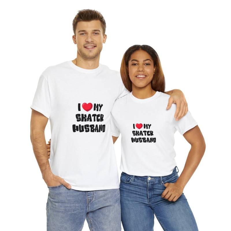 I Love My Skater Husband T-Shirt von SHiRTORAMADE
