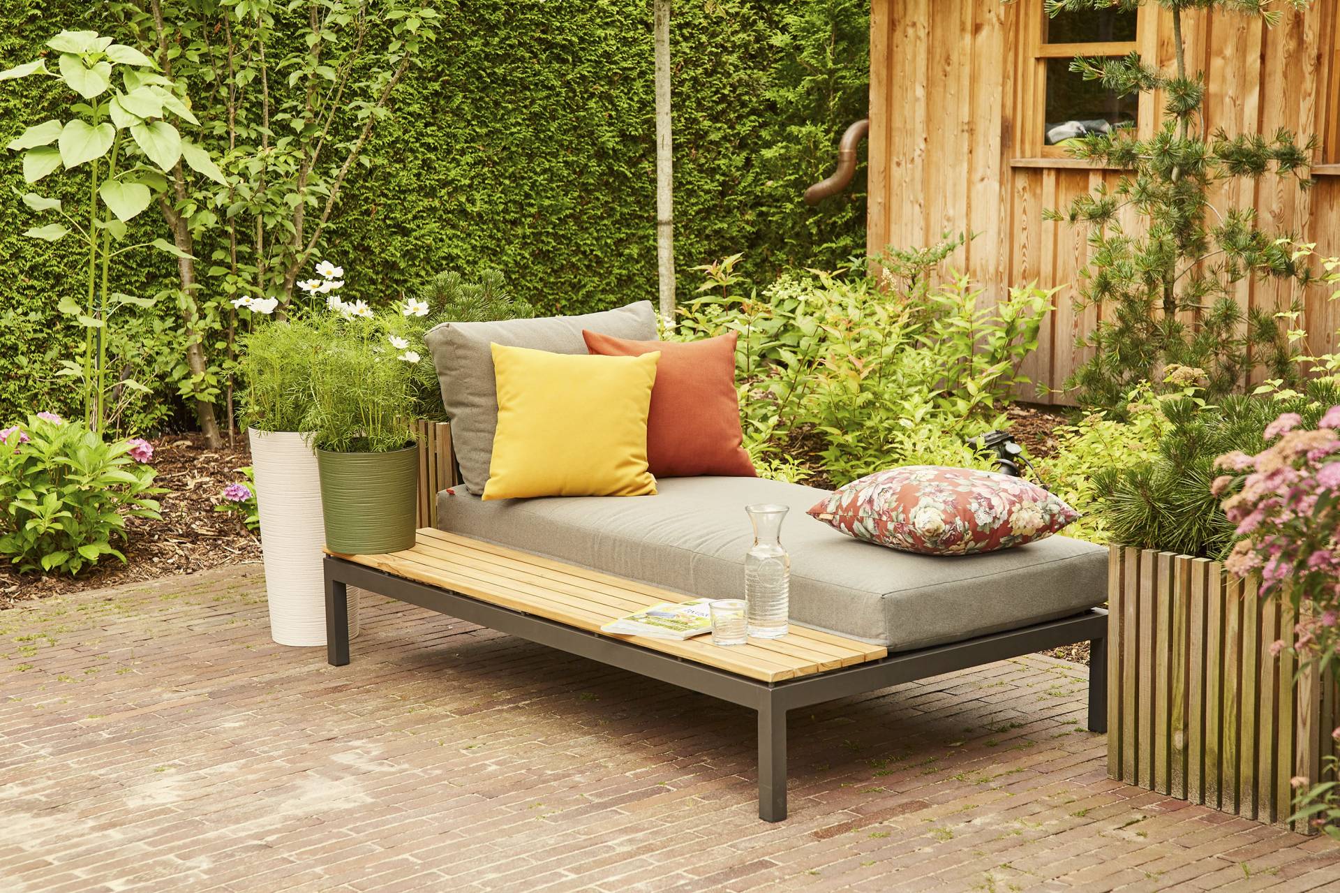 Siena Garden Gartenlounge-Set "Alvida" Set, 8 Stk. tlg. bestehend aus 2 Liegen und 4 Kissen von SIENA GARDEN