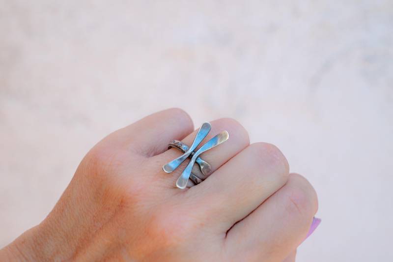 Oxidierter Sterling Silber Libellenring - Einstellbarer Wickelring von SILVERstro