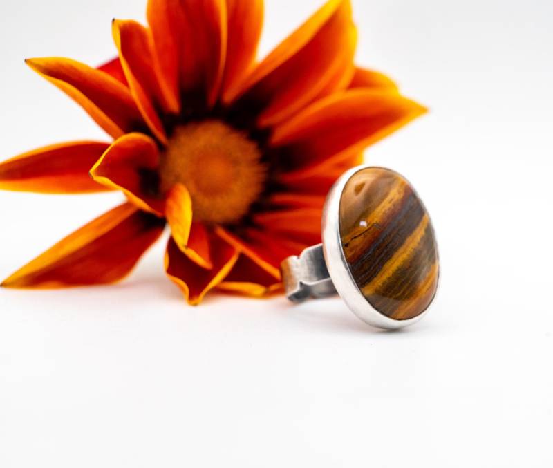 Ovaler Tigerauge Sterling Silber Ring - Größe 10 Handgemachter Boho Schmuck von SILVERstro